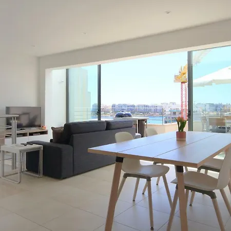 Spinola Bay 2 Bedroom Duplex With Amazing Terrace *